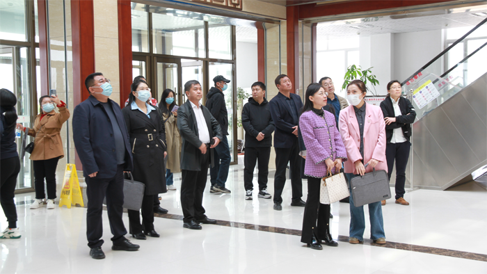 全市推进“全国基层中医药工作示范县”创建暨基层中医馆(蒙医馆)规范化建设现场会召开相关图片